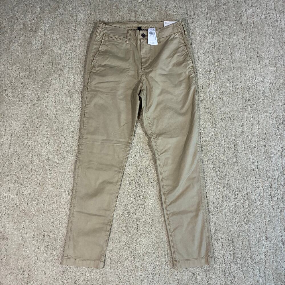 American Eagle NWT Men 30x32 Slim Lived-In Khakis Pants Preppy Ivy League Prep